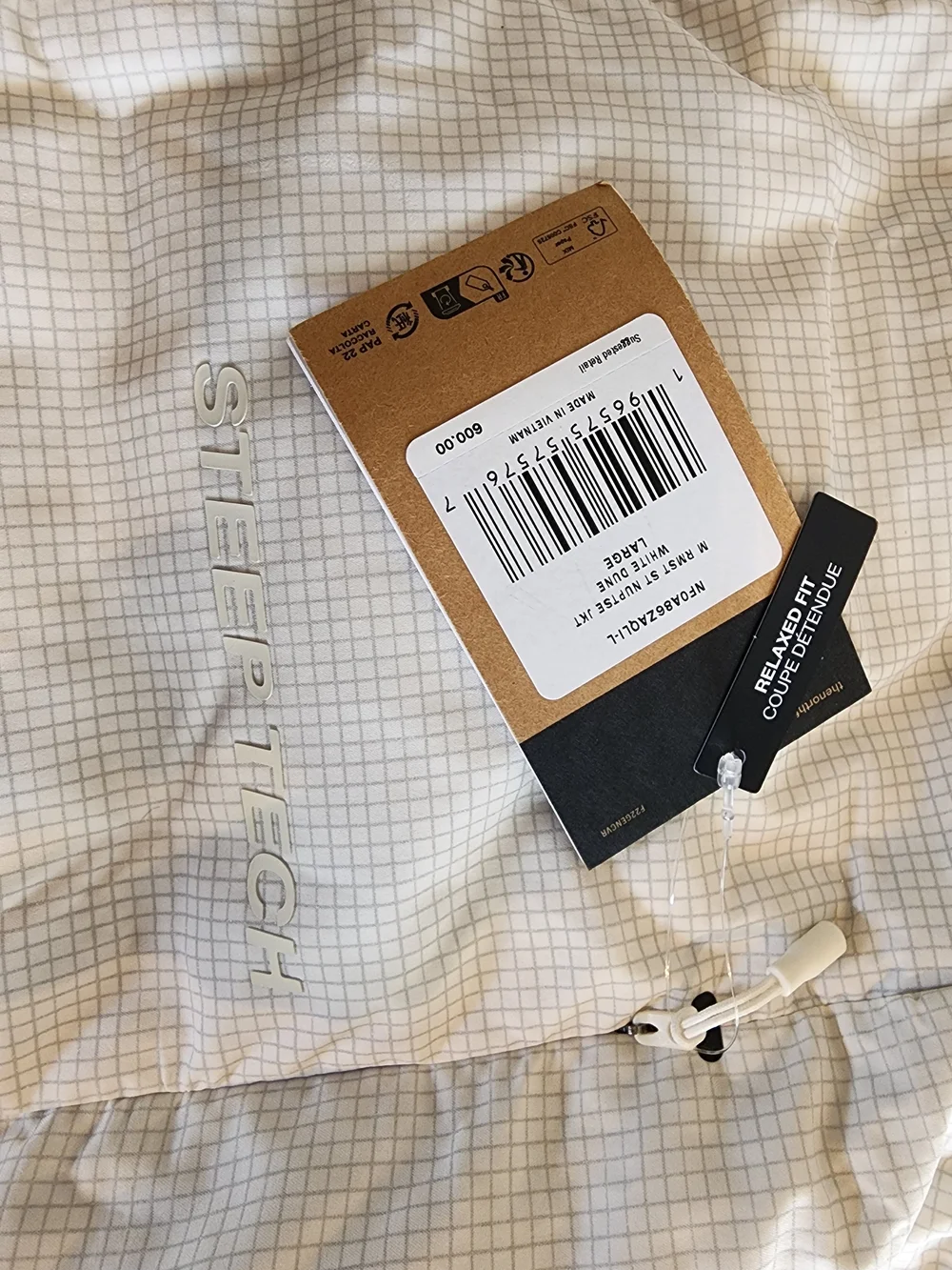 The North Face Men's Remastered Nupste Puffer Jacket in White Dune (L)